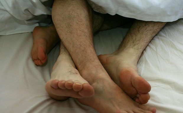 Bordeaux : Marié dès son arrivée en France il y a un an, un Marocain de 23 ans accuse son mari de 45 ans, souhaitant divorcer, de proxénétisme