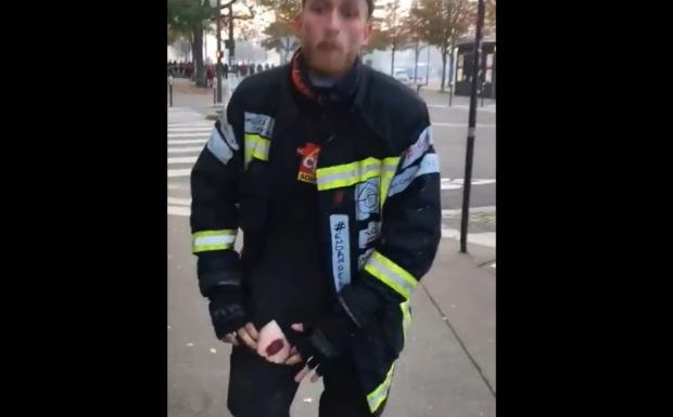 Essonne : le pompier qui avait insulté Emmanuel Macron après avoir pris un tir de LBD à bout portant sera bientôt fixé sur son sort
