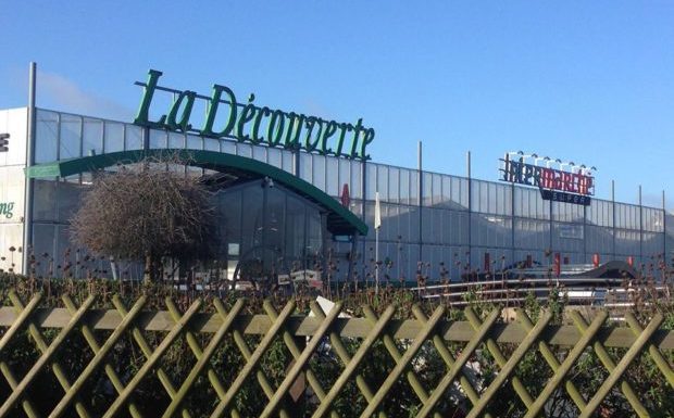 Saint-Malo : Une manouche multirécidiviste insulte un vigile de « sale arabe », l’accuse de racisme et menace de le décapiter s’il ne retire pas sa plainte contre ses fils