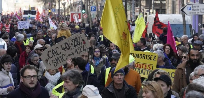 Retraites : 149000 manifestants en France, entre 6 000 et 20 000 à Marseille… Retrouvez nos infos en direct