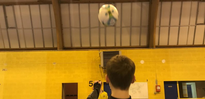 « Interdire les têtes, ce n’est pas la bonne pratique » : après l’Écosse, la France pourrait limiter le jeu de tête chez les jeunes footballeurs