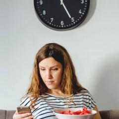 Maigrir : quels bénéfices du jeûne intermittent qui concentre les repas quotidiens sur 10 heures ?