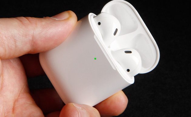 60 millions de consommateurs épingle la dangerosité sonore des faux AirPods
