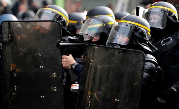 Violences policières: ce syndicat admet des craquages et veut une meilleure formation
