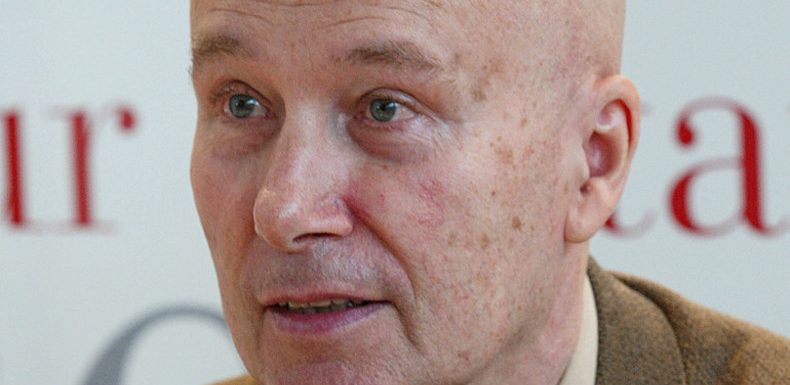 Une association poursuit Gabriel Matzneff en justice pour «apologie de crime»