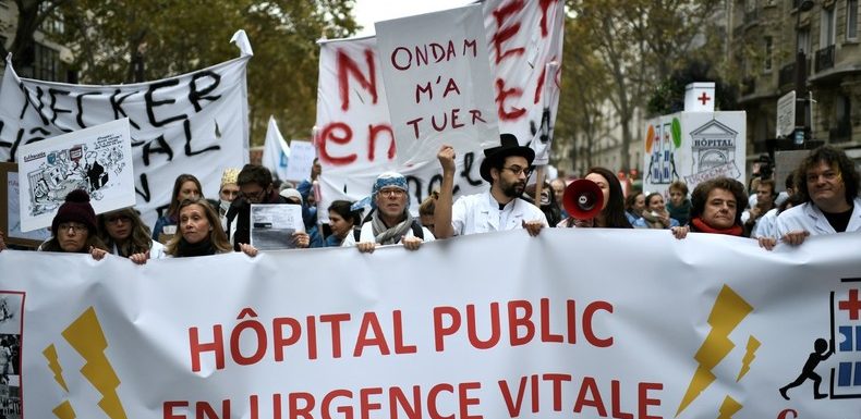 Près de 1 200 médecins vont démissionner pour protester contre l’inaction du gouvernement