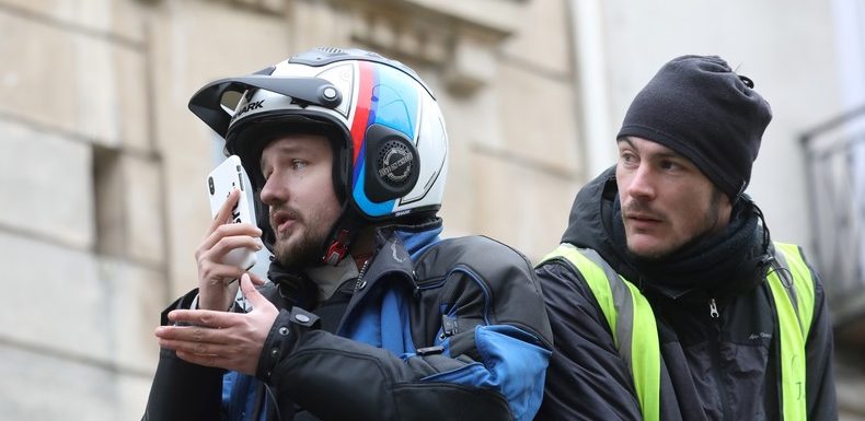 Entorse policière à la liberté de la presse ? Des journalistes dont Rémy Buisine interpellés à Paris
