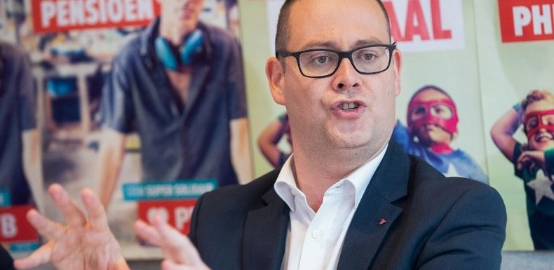 Retraites : Raoul Hedebouw, ce député belge qui soutient les grévistes en France