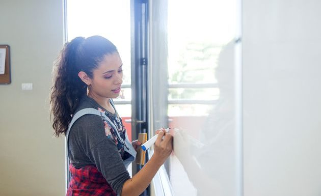Les jeunes profs toucheront 70 à 90 euros nets en plus par mois en 2021