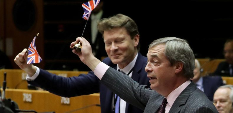 Le «début de la fin du projet» européen ? Farage se paye l’UE dans son dernier discours au Parlement