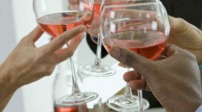 Pourquoi en Occitanie boit-on quotidiennement plus d’alcool qu’ailleurs ?