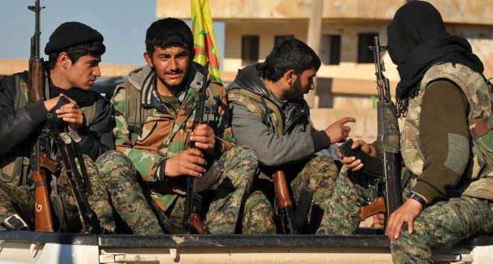 Syrie : les Kurdes libèrent des dizaines d’hommes affiliés à l’EI