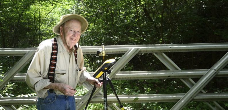 Man who is Indiana’s oldest state employee retiring at 102