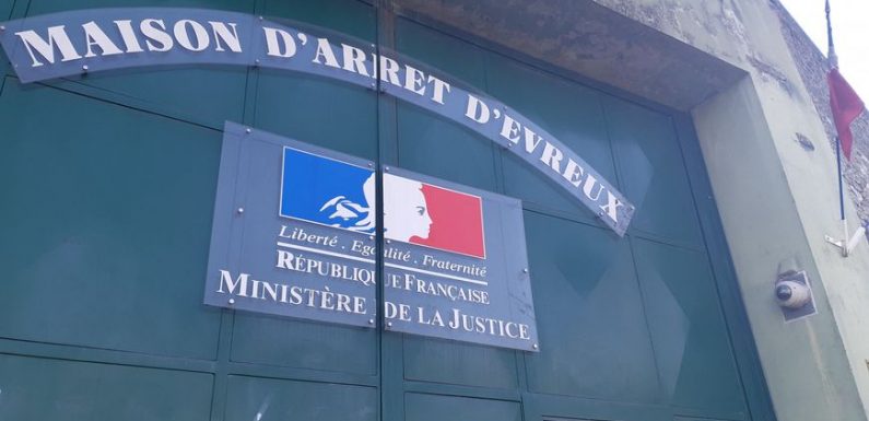 Conditions de détention indignes à la prison d’Évreux : un avocat attaque l’État