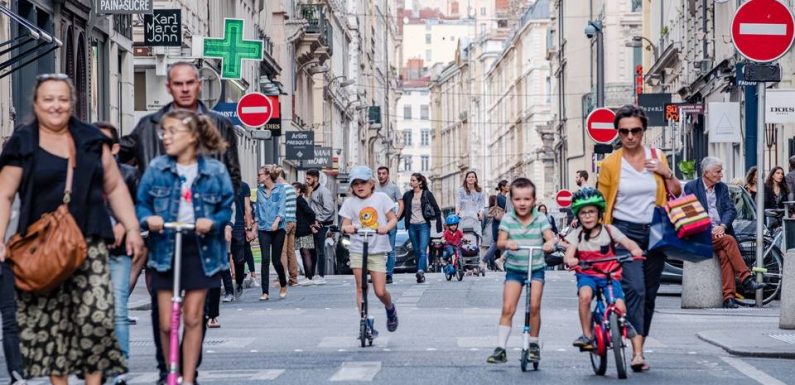 Lyon : Un bilan contrasté pour l’expérimentation piétonne en centre-ville ?