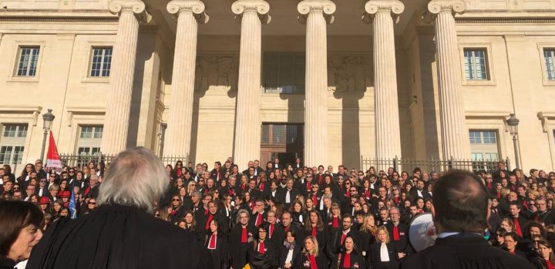 VIDEO. Marseille : « On nous déclare la guerre », les avocats dénoncent le « racket » de la réforme des retraites