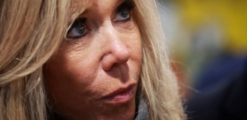 Non, Brigitte Macron n’œuvre pas pour les Pièces jaunes aux frais du contribuable