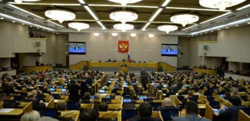 Russie : Le nom du nouveau Premier ministre russe choisi par Poutine en débat au Parlement