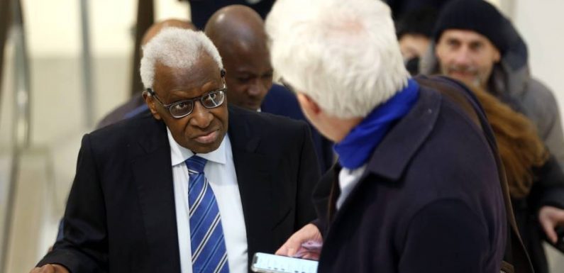 Le procès de Lamine Diack renvoyé au moins jusqu’au mois de juin en raison de problèmes de procédure