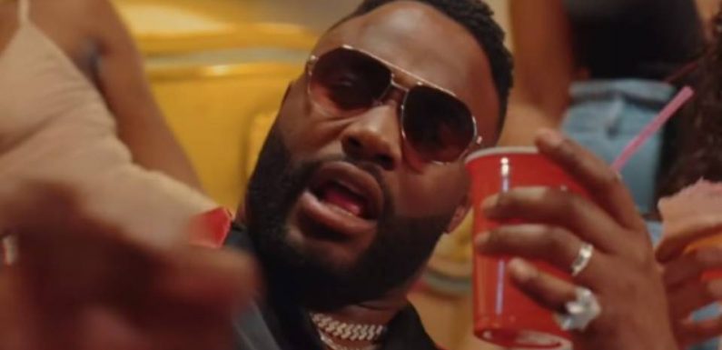 « Ne reviens pas » de Gradur: La chanson la plus écoutée au réveillon (avec un air de déjà-entendu)