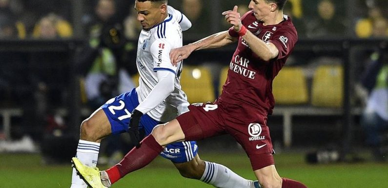RC Strasbourg : « Avant Noël, on frappait les yeux fermés et ça rentrait », regrette Thierry Laurey après la défaite à Metz