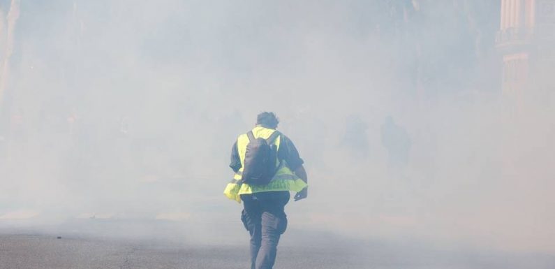 « Gilets jaunes » à Toulouse : Un jet de gaz lacrymogène à proximité d’enfants fait polémique