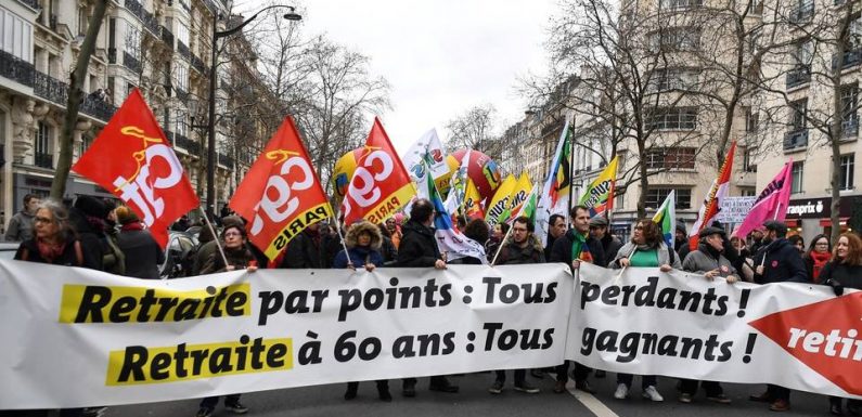 Réforme des retraites : Plusieurs milliers de manifestants défilent à Paris