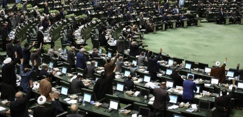 Iran : Un député offre une récompense de trois millions de dollars pour tuer Donald Trump