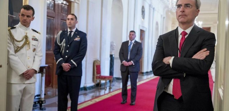« Impeachment » : Les avocats de Trump présentent leur défense contre la destitution