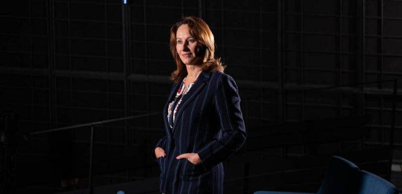 Ségolène Royal dit avoir déjà quitté son poste d’ambassadrice des pôles