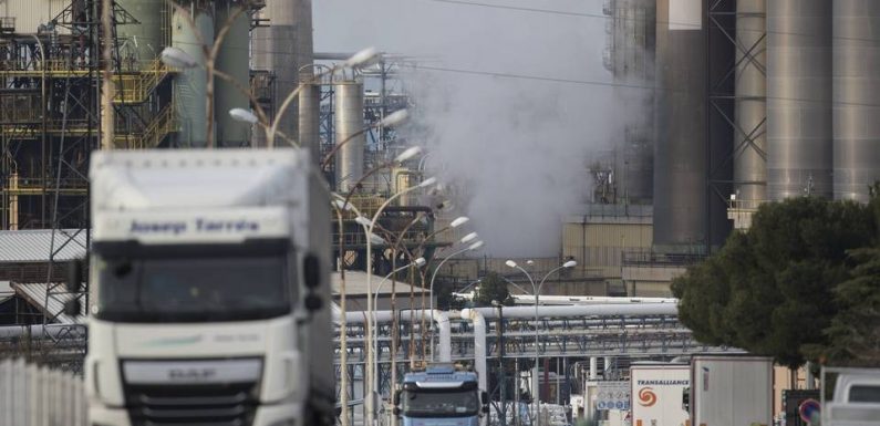 Bouches-du-Rhône : Vers un durcissement des grèves au sein des raffineries