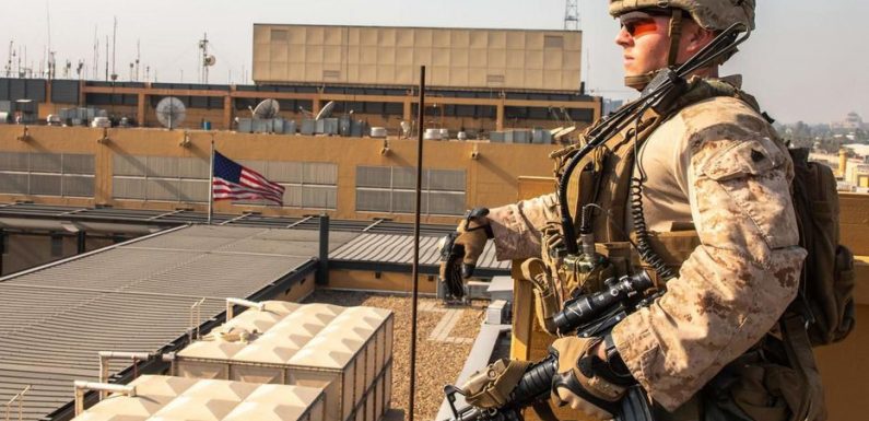 La coalition internationale anti-EI annonce suspendre ses opérations en Irak