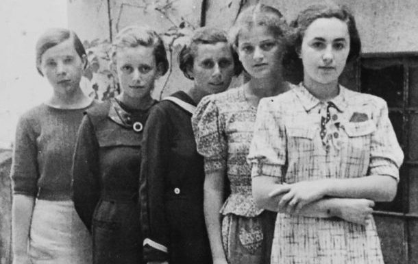 “999”: L’histoire des premières jeunes femmes juives déportées à Auschwitz