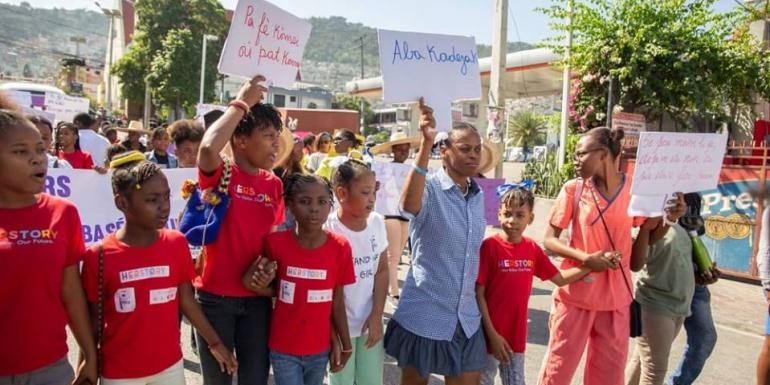 Education sexuelle et contraception en Haïti : Nadine Louis Similien lutte pour l’autonomisation des filles