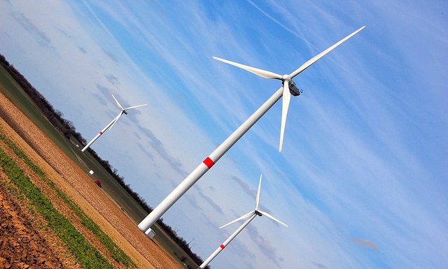 Non à la ruineuse programmation de l’énergie du gouvernement