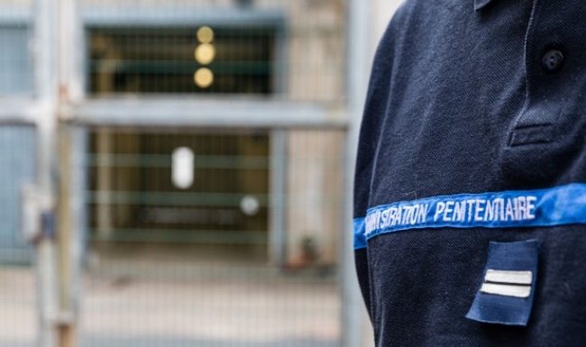 “On les met où ?” : le retour des djihadistes inquiète l’administration pénitentiaire