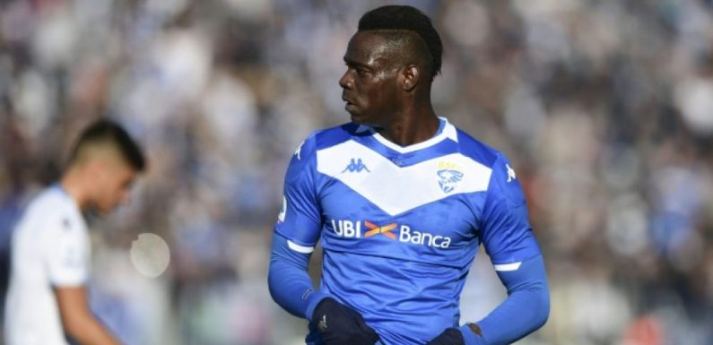 Italie: « Honte à vous », lance Balotelli après des cris racistes de supporters de la Lazio