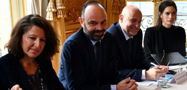 Retraites: le conflit suspendu aux annonces du gouvernement, les opposants dans la rue