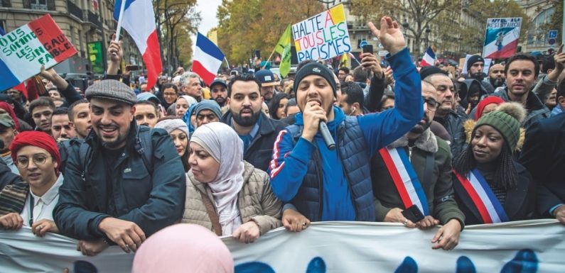 En couverture de Valeurs cette semaine : Taha Bouhafs, un islamo-gauchiste assumé
