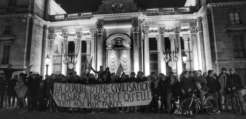 Nouvelle manifestation cette nuit contre la loi de bioéthique