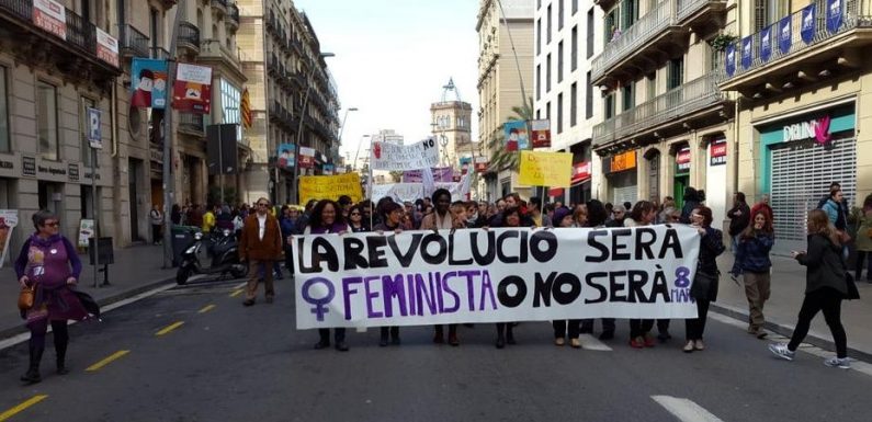 Droits des femmes: la vague mauve en Espagne et en France