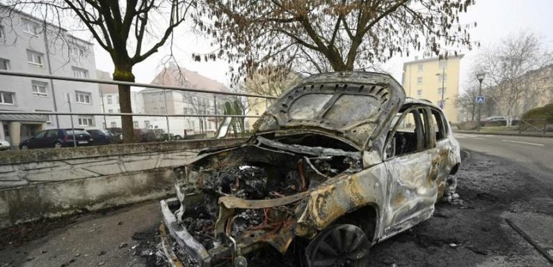 Nuit du Nouvel An : 1457 voitures brûlées en France, triste nouveau record