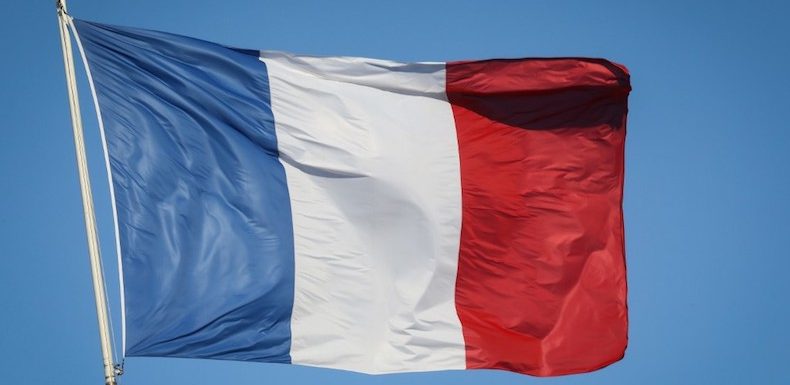 Cet Etat français qui abandonne toutes ses prérogatives au bénéfice du privé