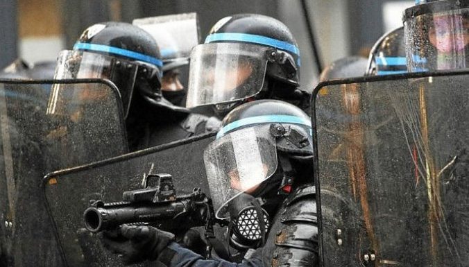 Violences policières : après les pressions de Macron, les syndicats s’agacent