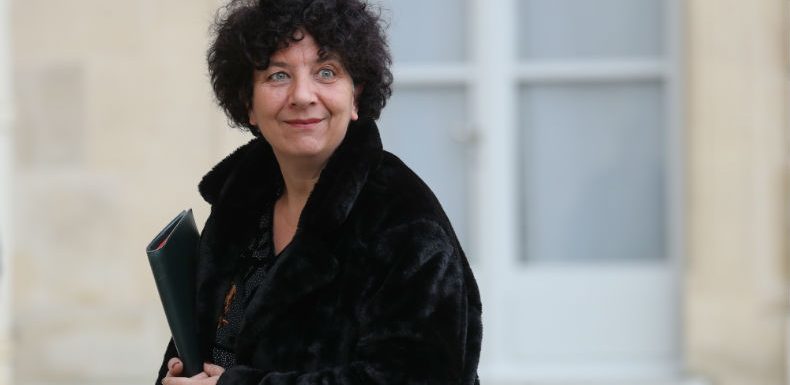 Horaires restreints, informations erronées… Etudiants et syndicats dénoncent la « vaste blague » du numéro d’urgence du gouvernement