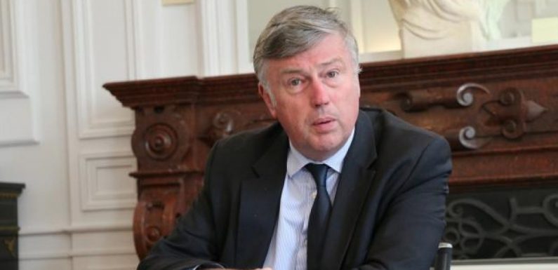 Un préfet hostile au projet de loi bioéthique convoqué par le ministre