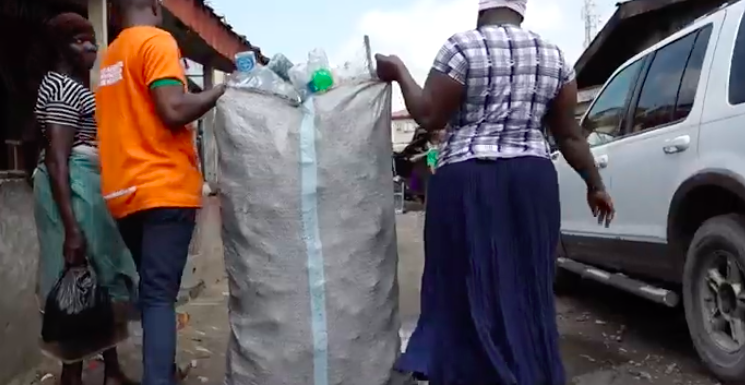 Nigerian Parents Are Paying Their Kids’ School Fees by Picking Up Plastic