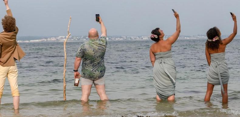 « Selfie » : le film qui rit de l’enfer numérique