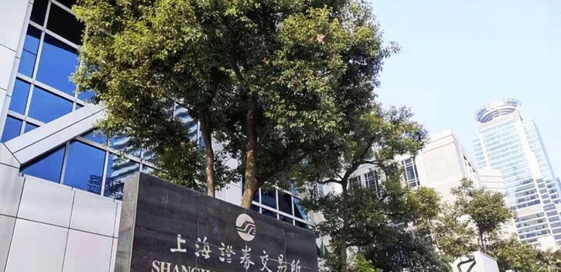 Coronavirus : les bourses chinoises plongent, l’économie à l’arrêt