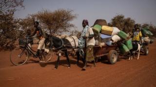 Crise au Sahel : le Burkina Faso va armer des civils contre les militants